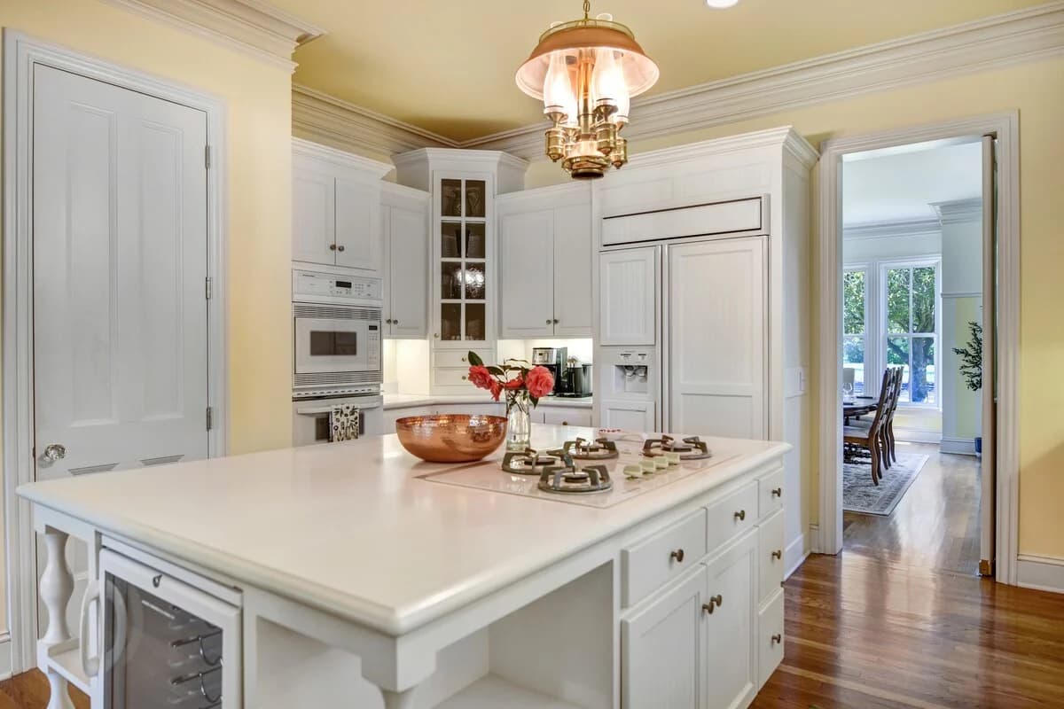 Armstrong Estate - Image 12