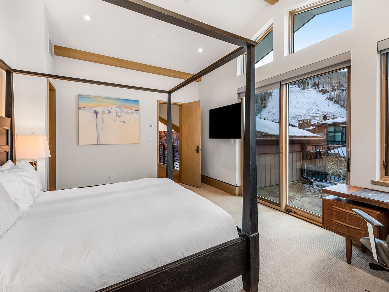 Red Lion Penthouse - Image 27