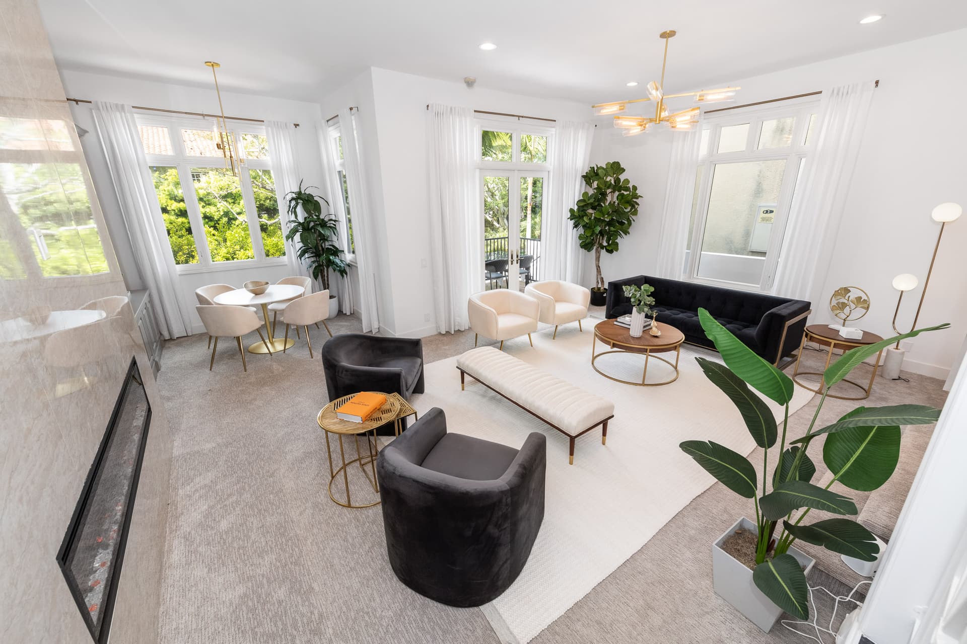 Reef Mall Villa - Image 10