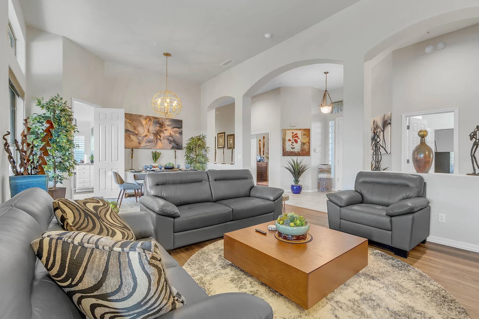 Scottsdale Redbird - Image 10