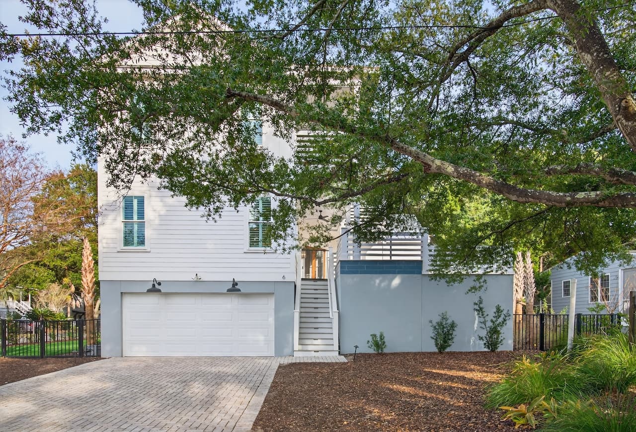 Southern Grace - Image 64