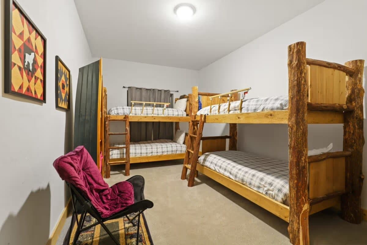 Serene Lodge - Image 35