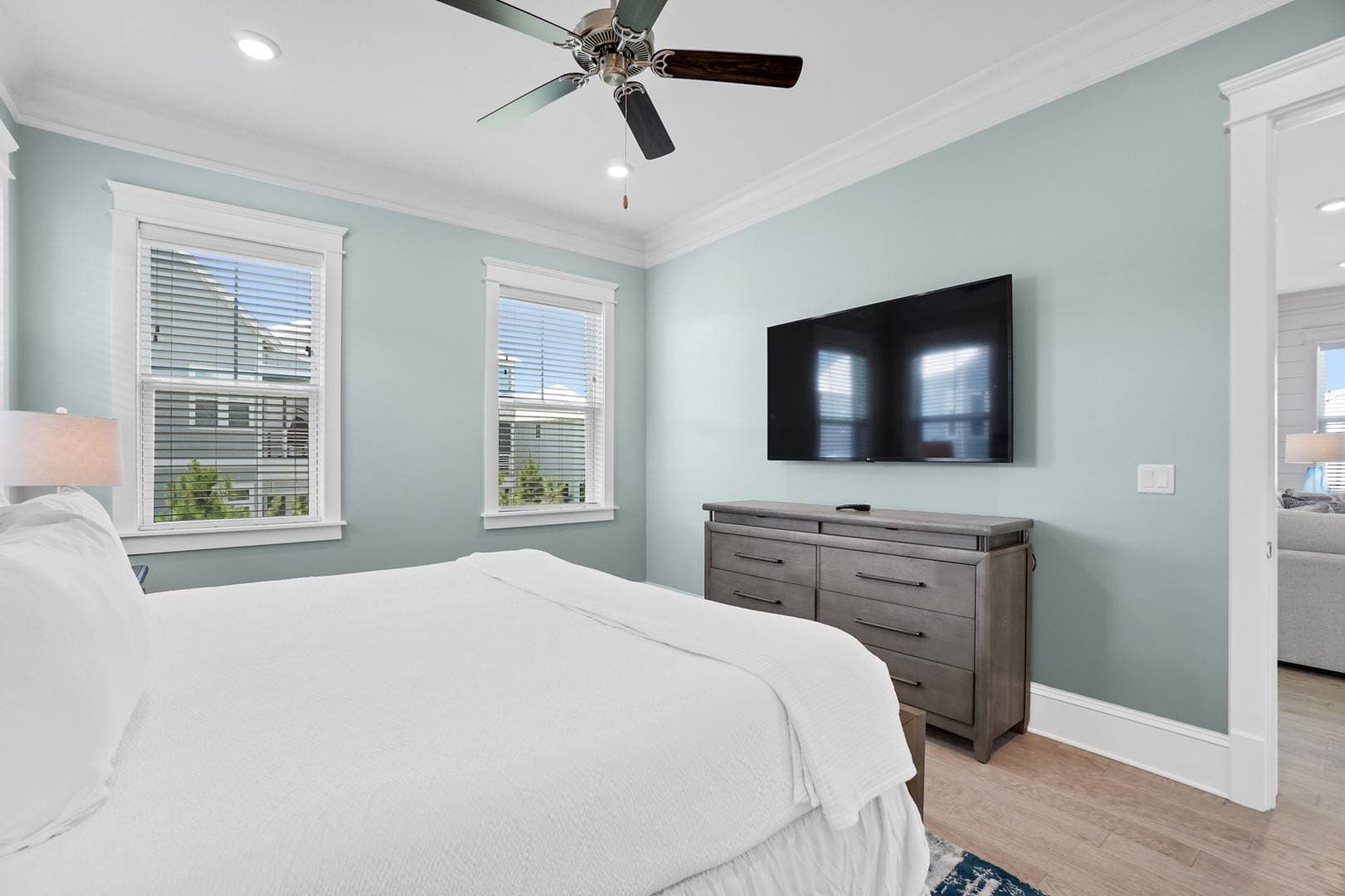 Sand Dollar Manor - Image 20