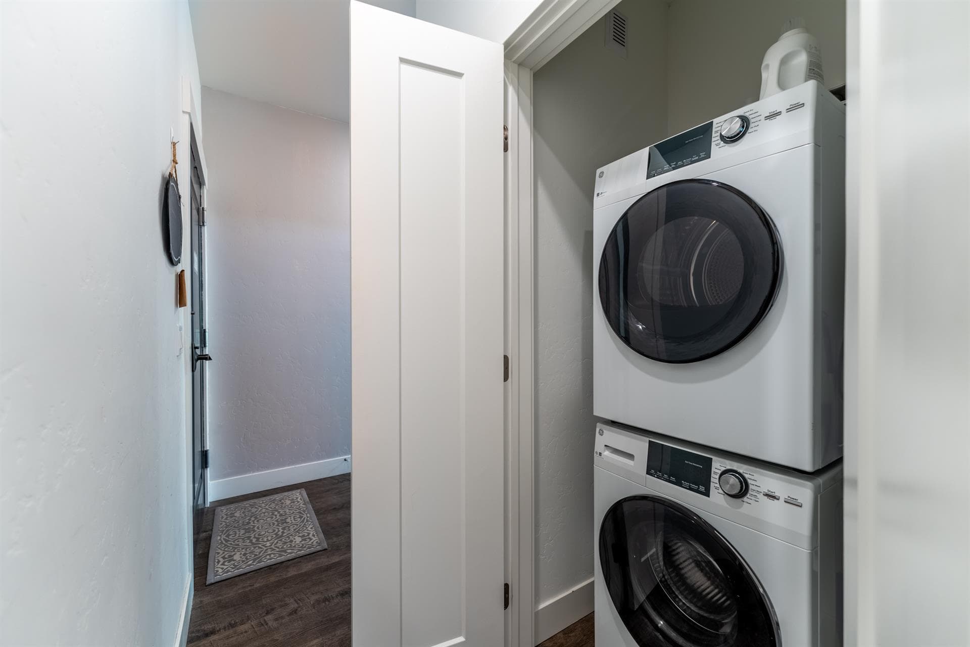 River West Residence - Image 28