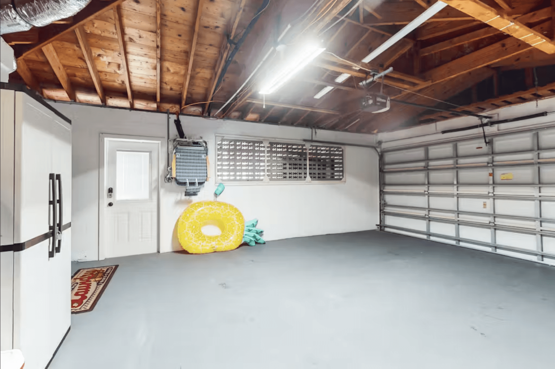 Clearwater Coastal Haven - Image 17