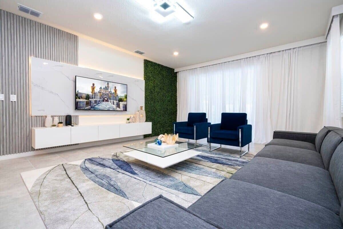 Windsor Island #4466 - Image 1