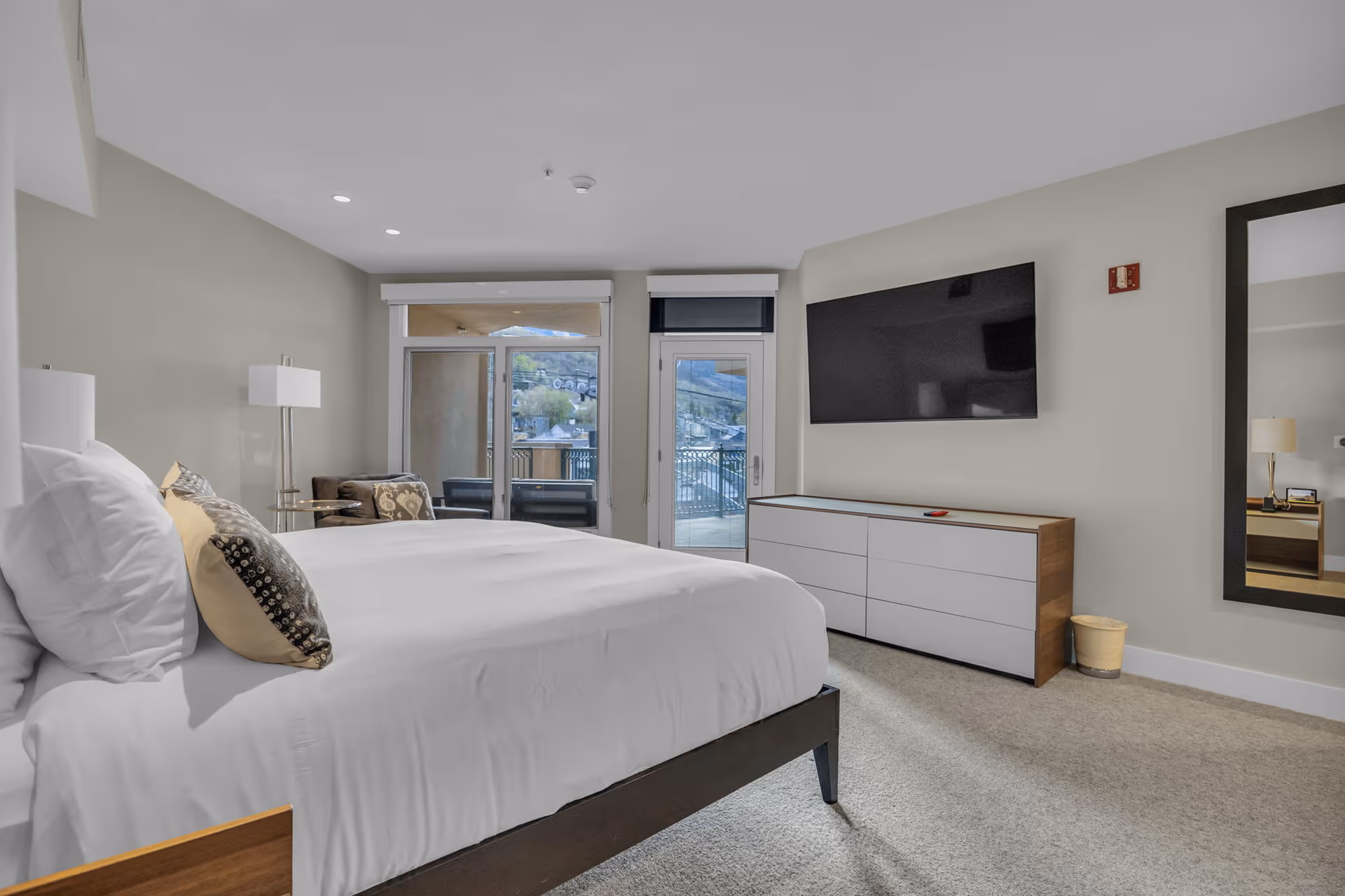 Winterline Lookout - Image 4