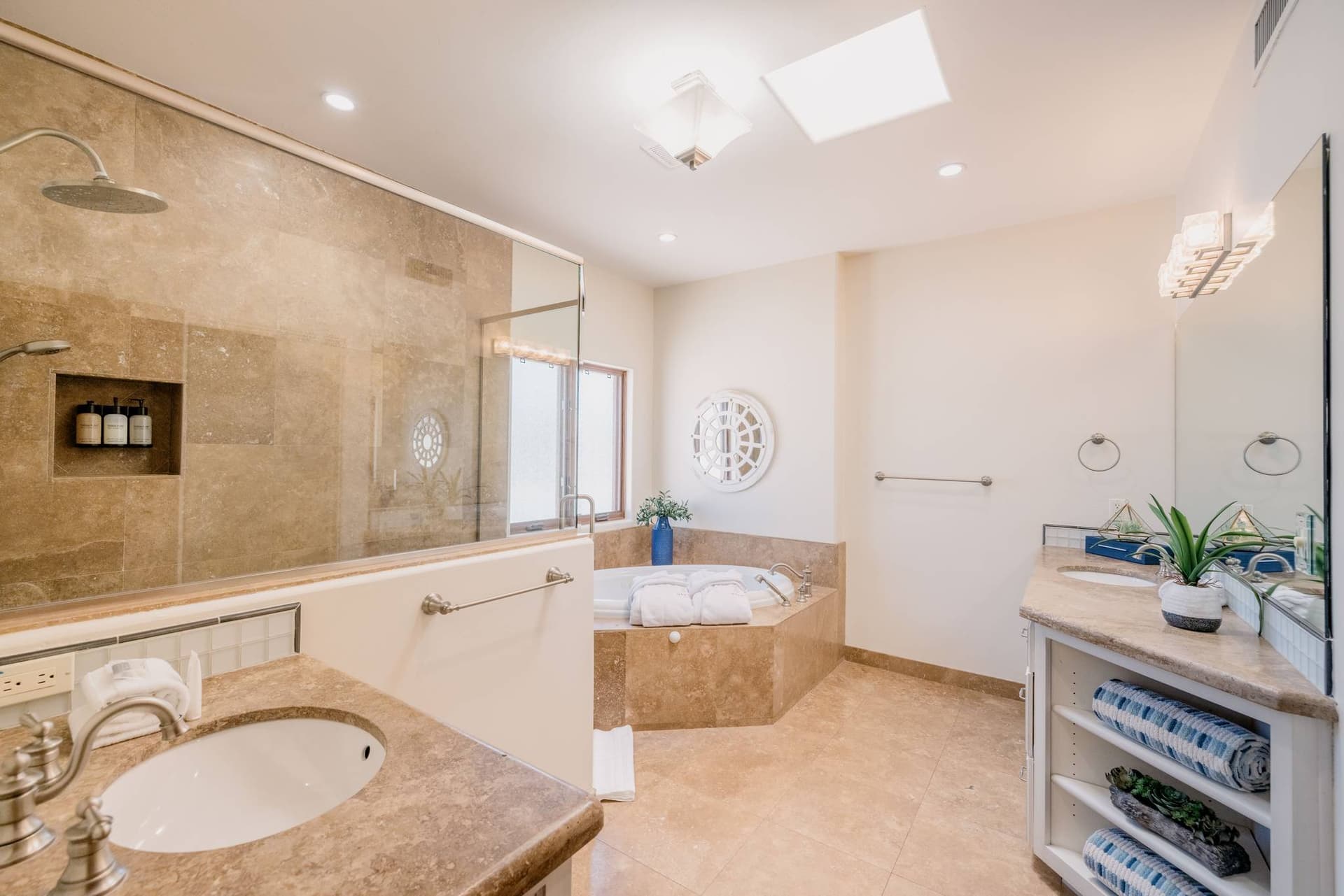 Residence on Larkspur - Image 18