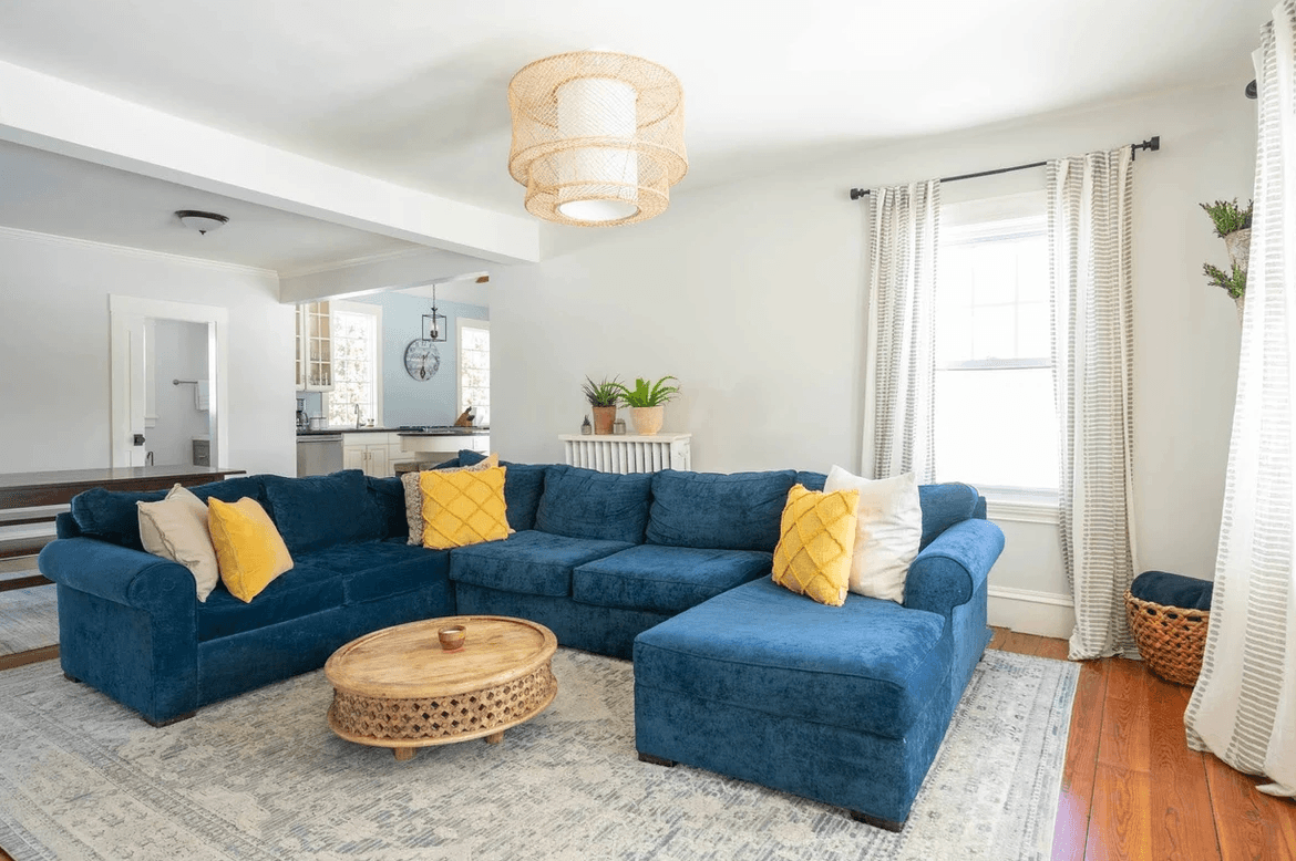 Modern Farmhouse - Image 5