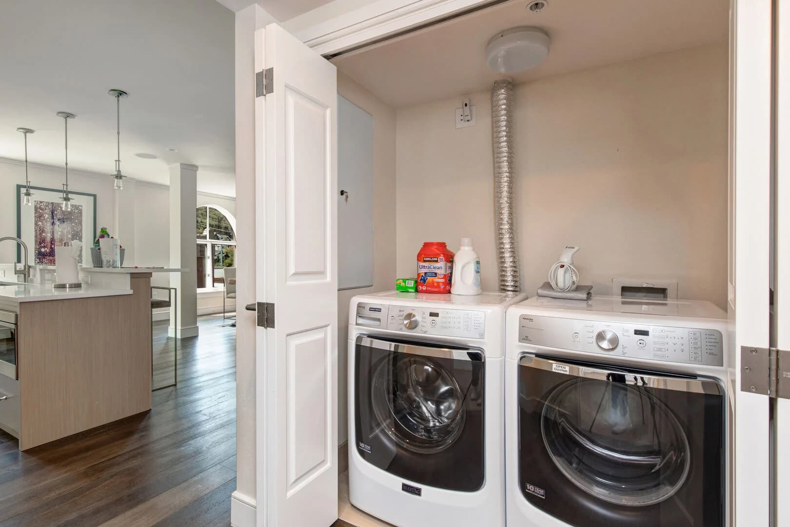 Sky Silver - Image 17