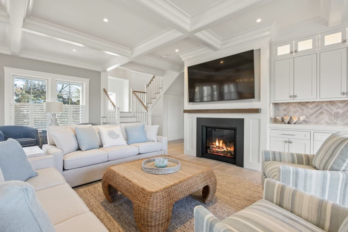 Strong Island Manse - Image 4