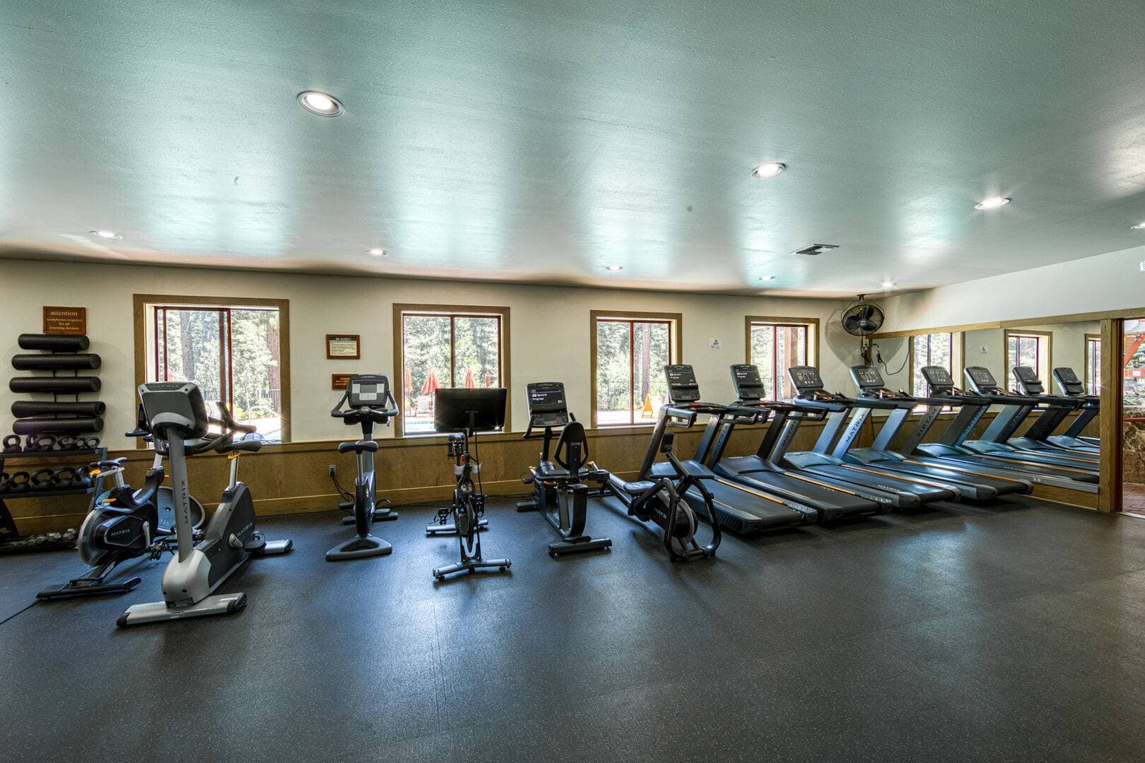 Sleeping Bear Lodge - Image 38