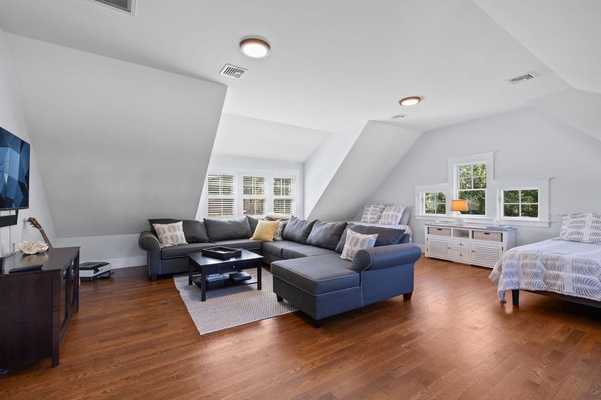 Cape House - Image 19