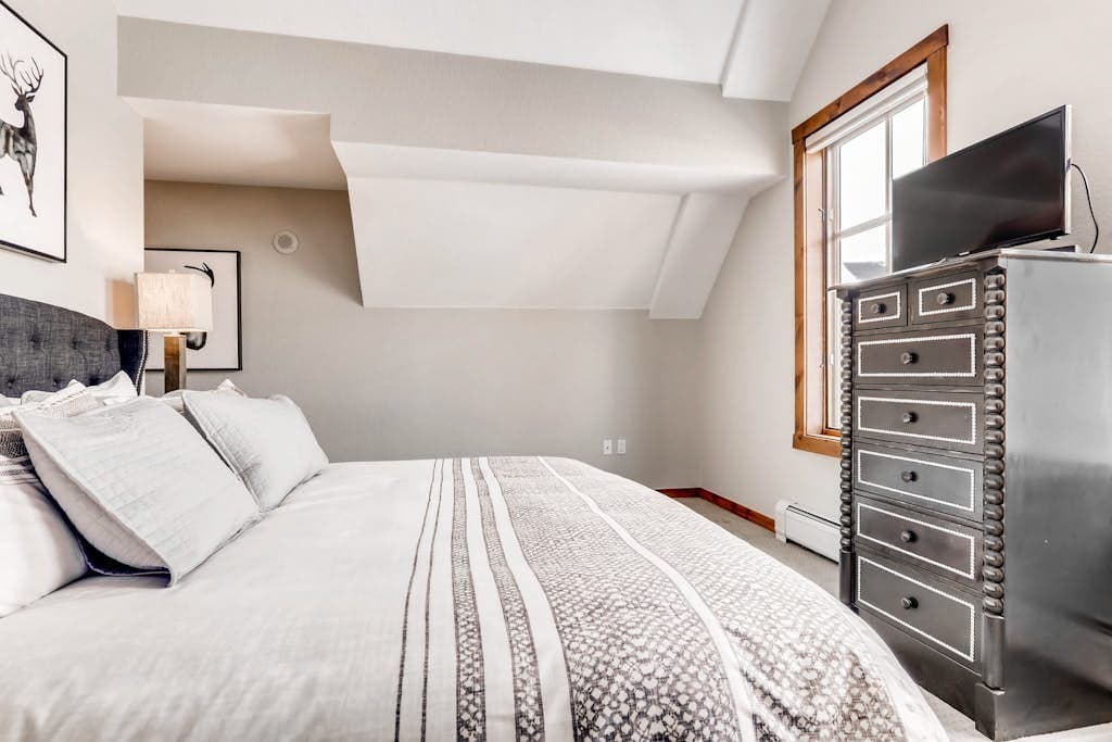 Main Street Condo #3401 - Image 21