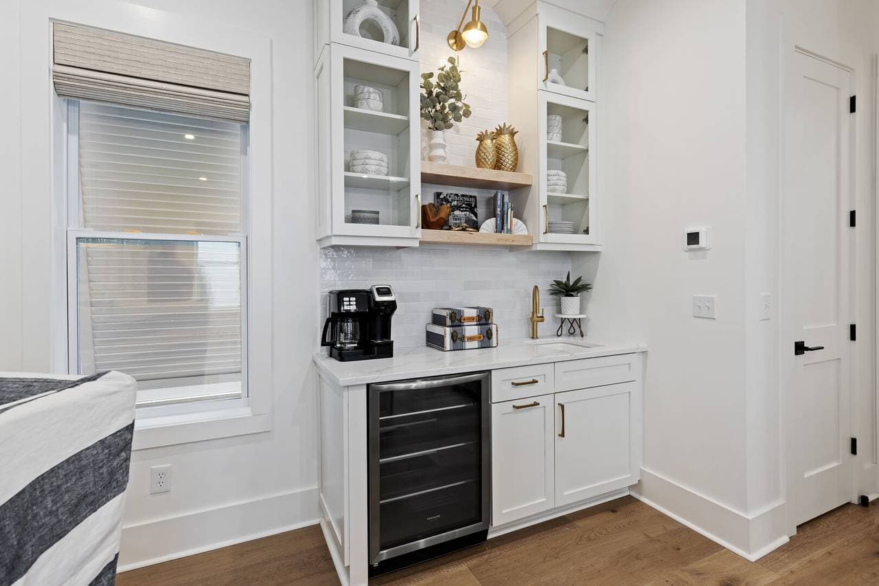 Yacht Harbor #10 - Image 12