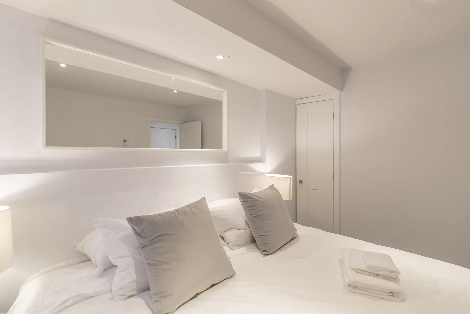 Royal Home - Image 23