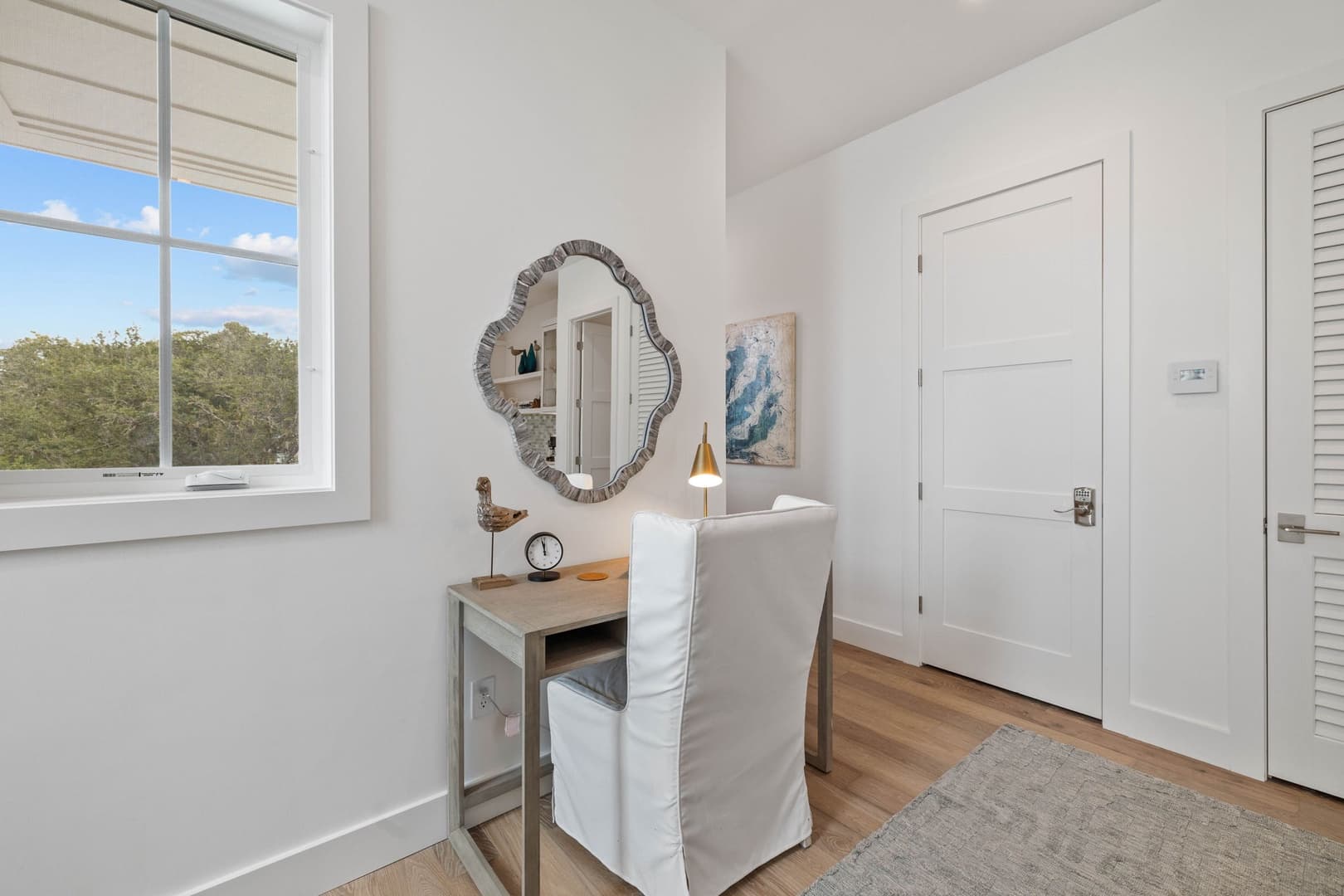 Eyes on Sunrise - Image 35