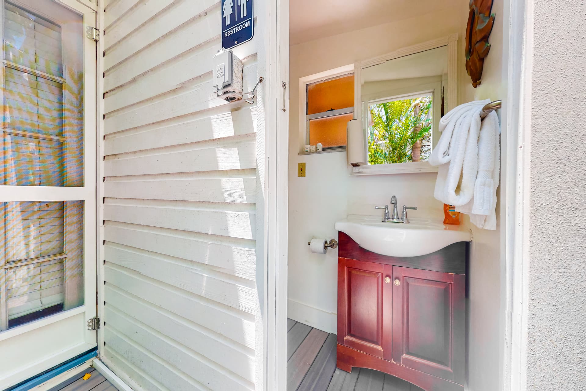 Papa's Hideaway - Image 50