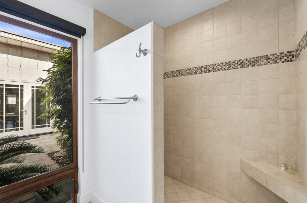 Wells in La Rocca - Image 45