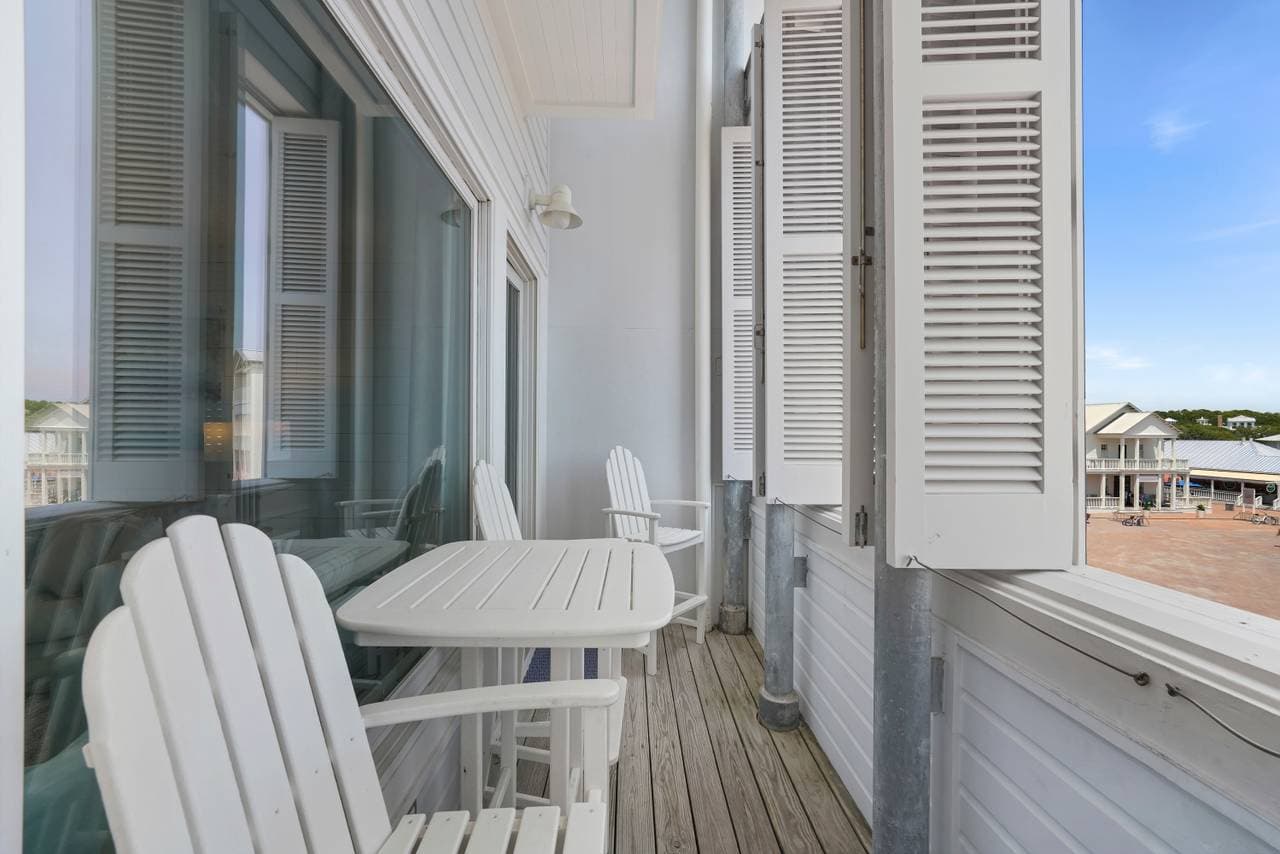 Above The Crowd Home - Image 7