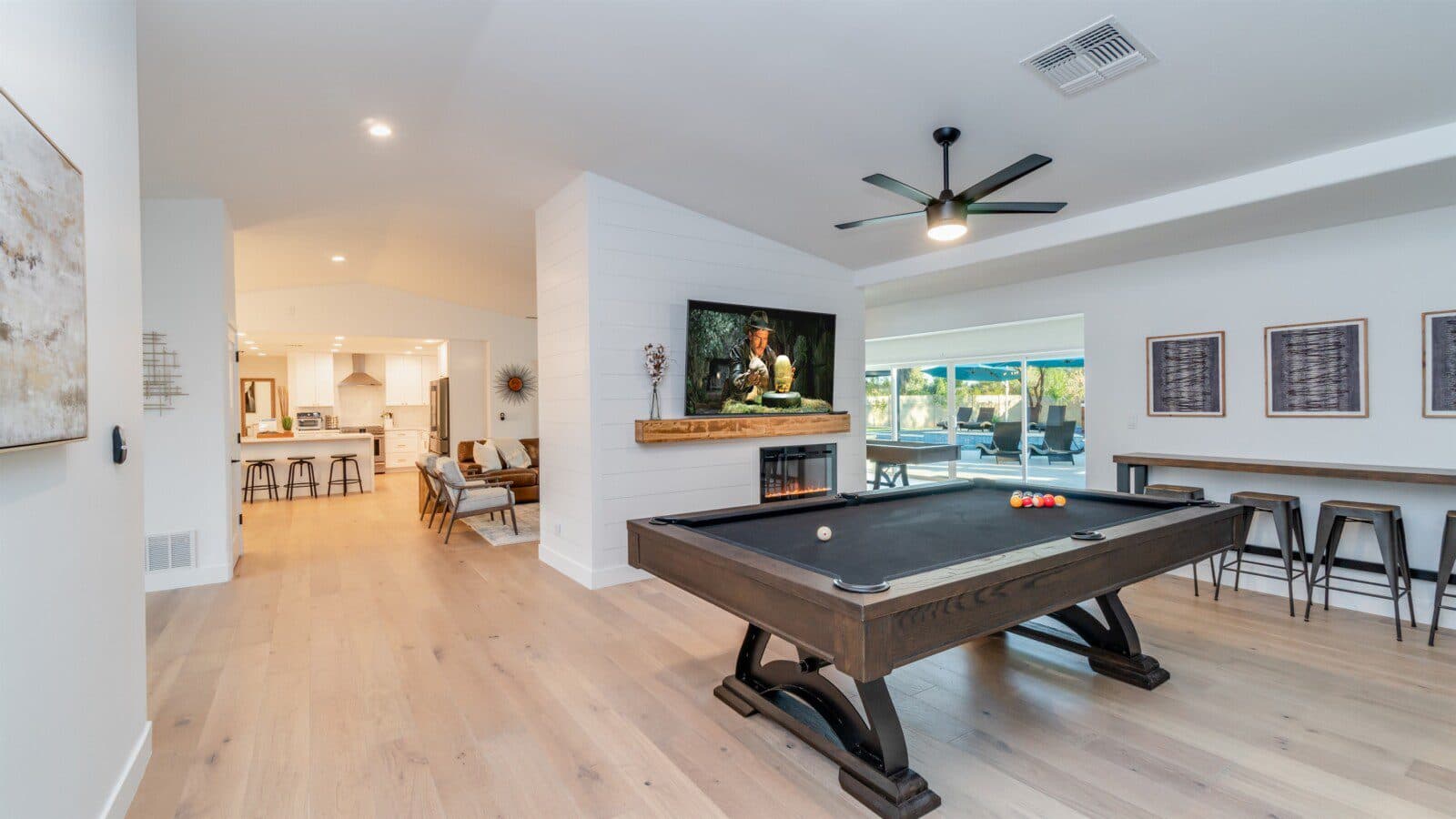 Elegance on the Green - Image 4