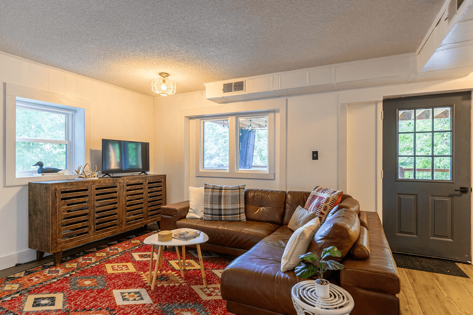 Lark Hollow - Image 24