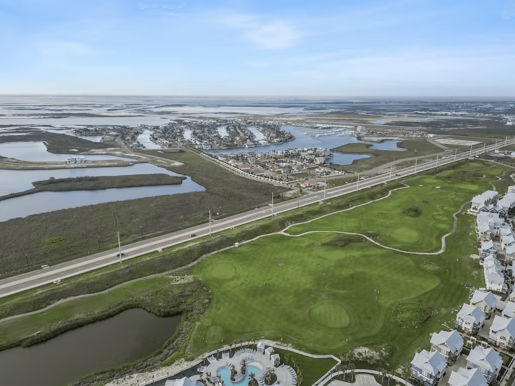 Beach Ball House - Image 47