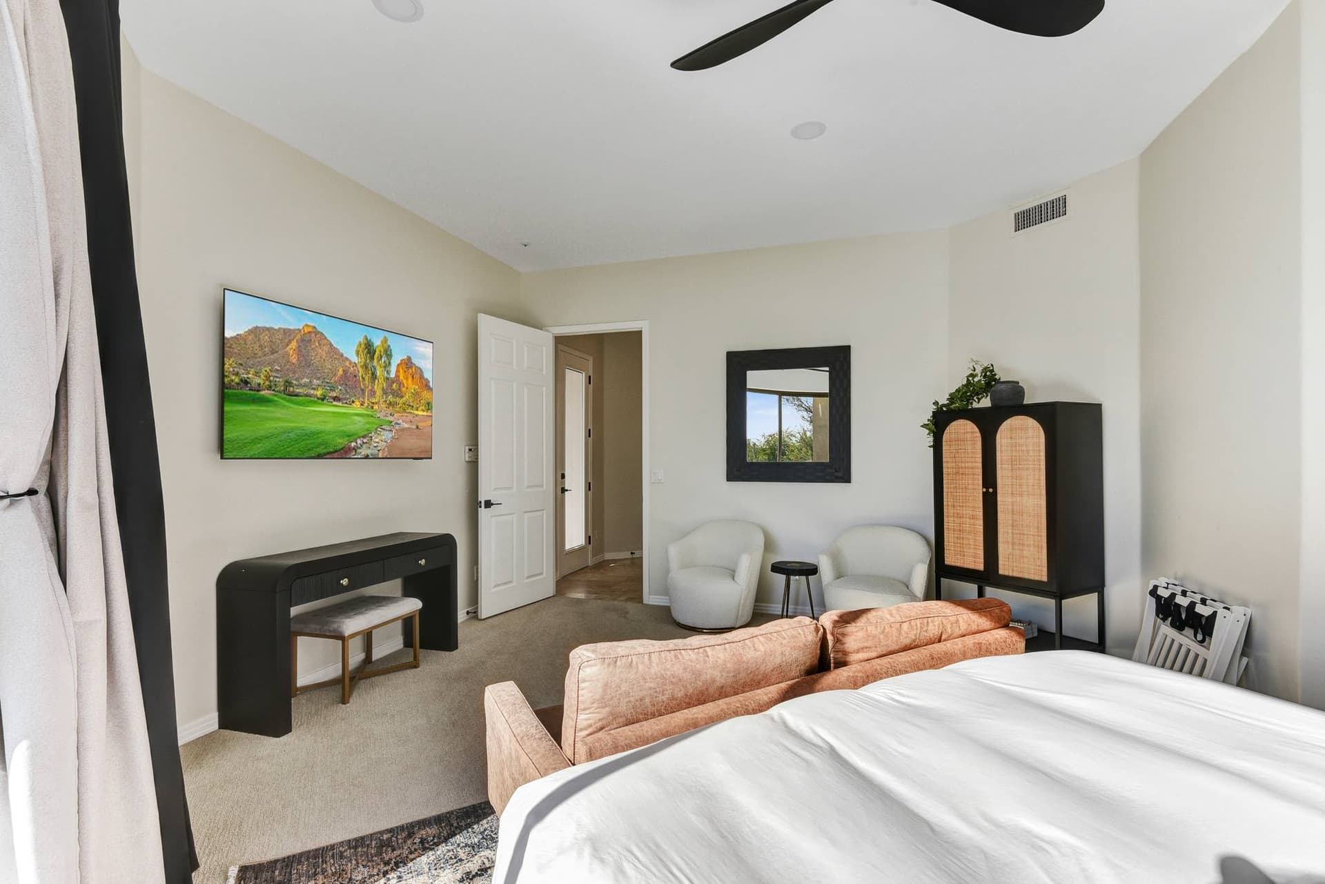 Pinnacle Peak Escape - Image 35