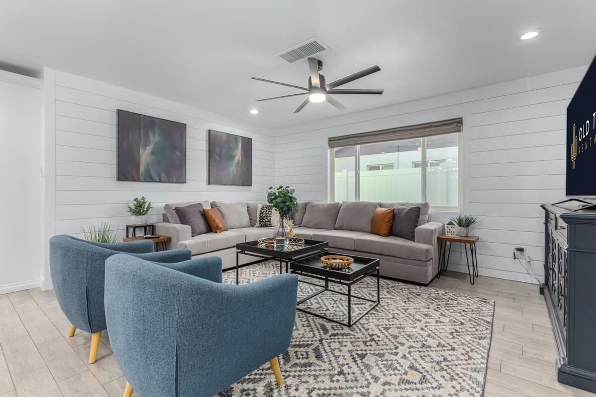 Crown Azul Retreat - Image 4