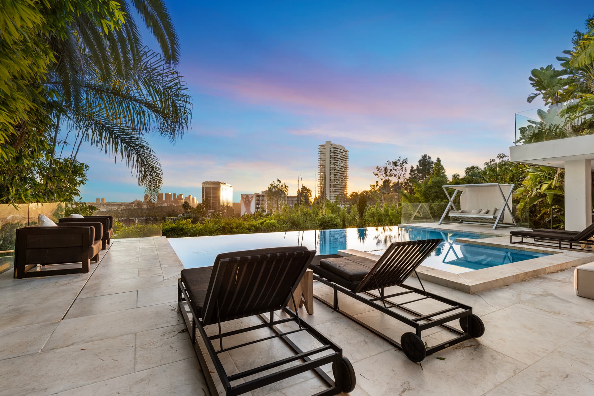 St Ives Modern - Image 4