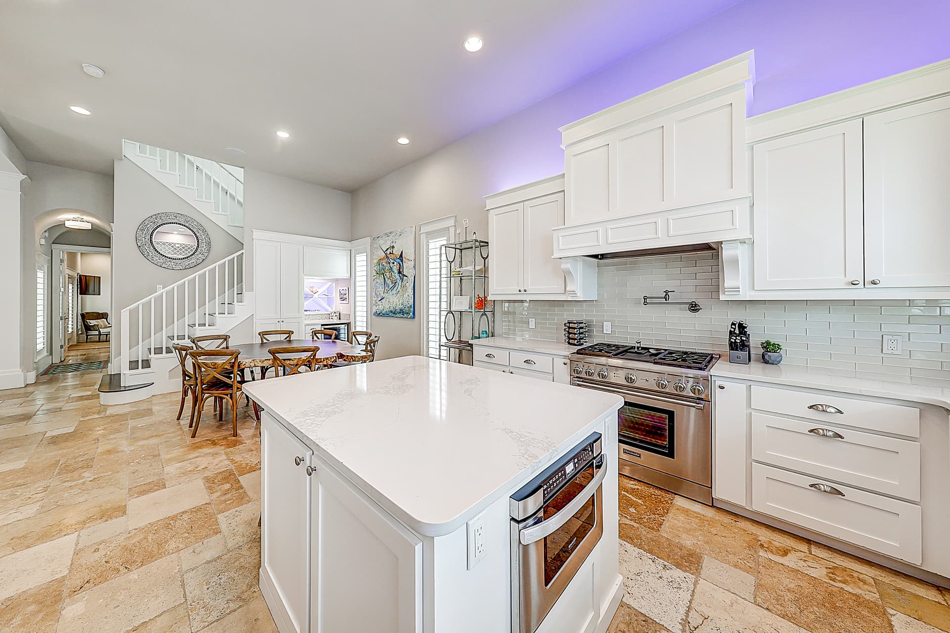 Sunrise Avenue House - Image 9