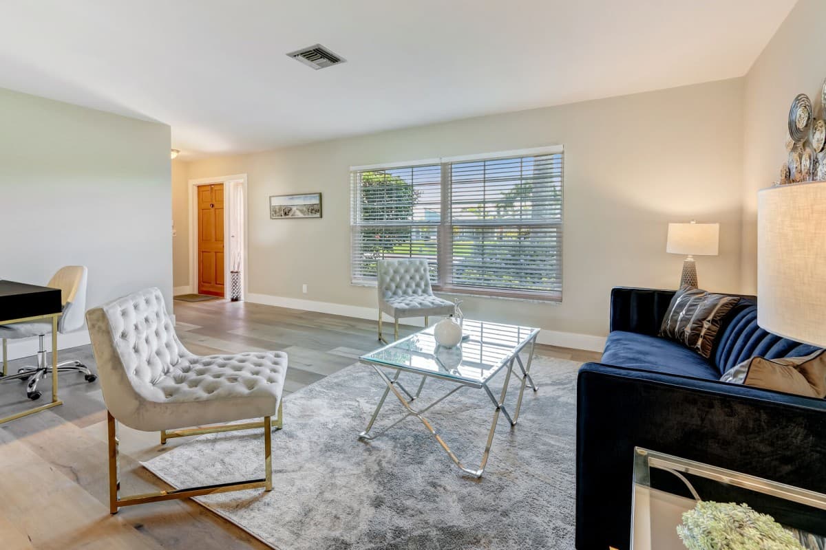 Sunrise House - Image 8