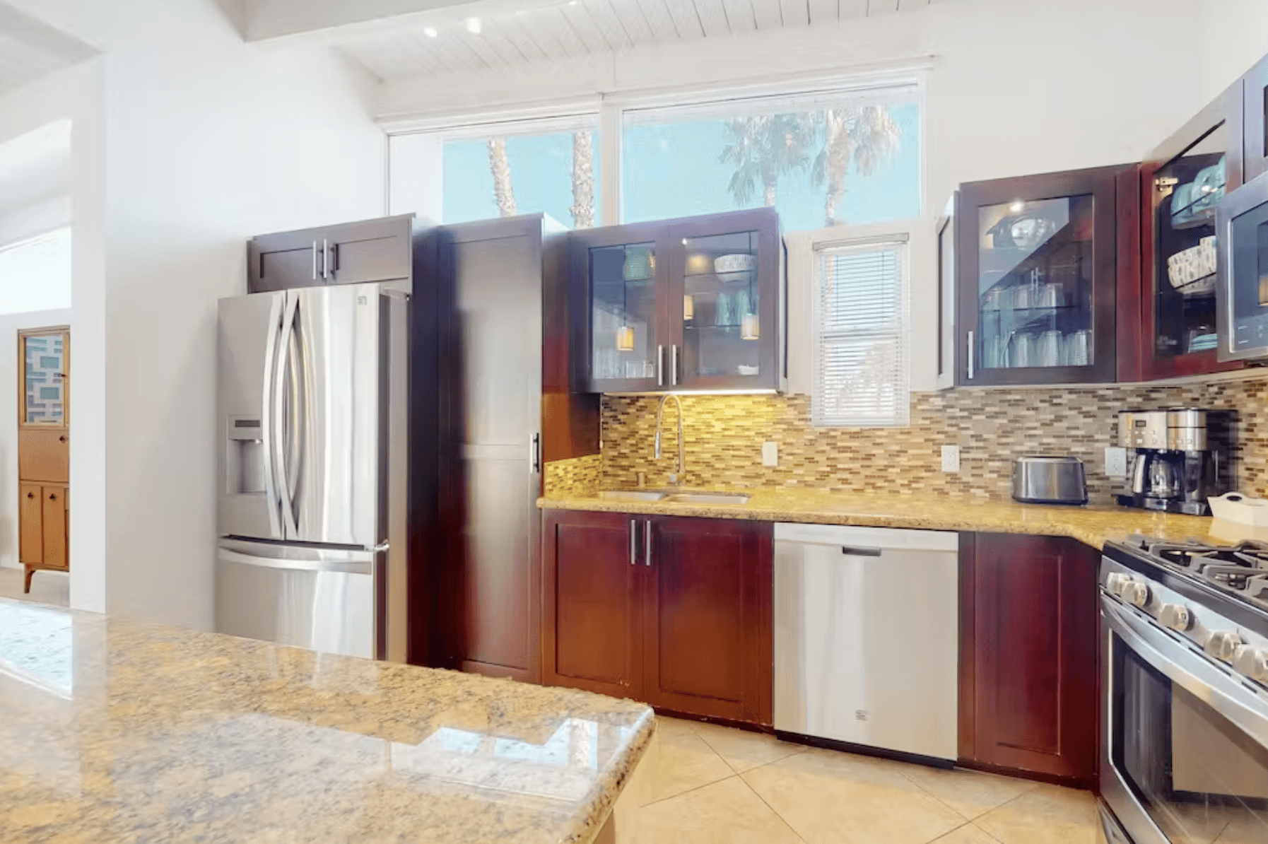 Golden Desert Willow Home - Image 8