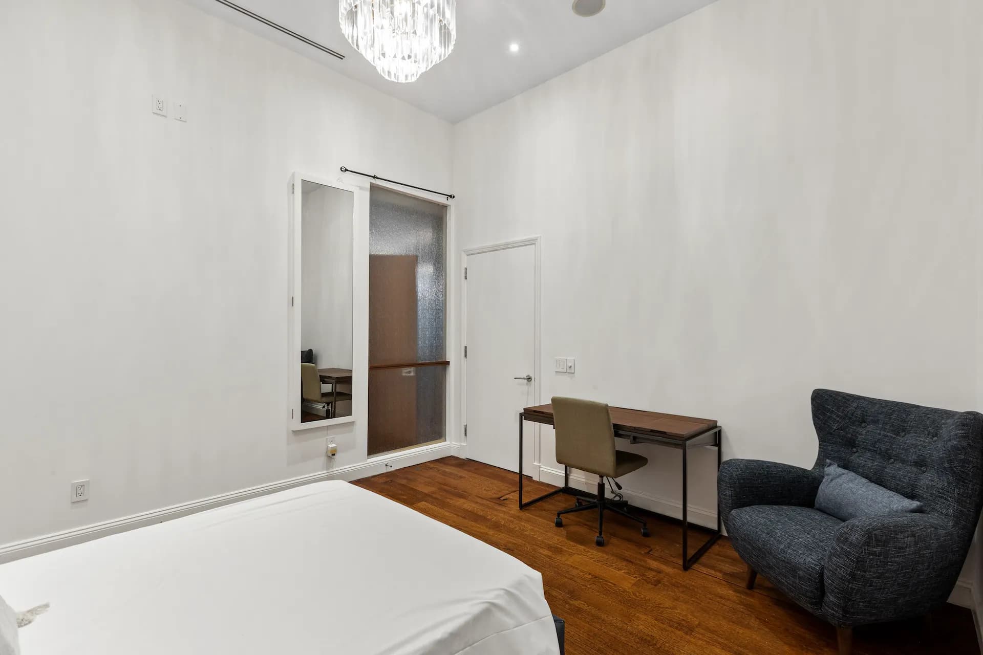 Rialto IV - Image 26