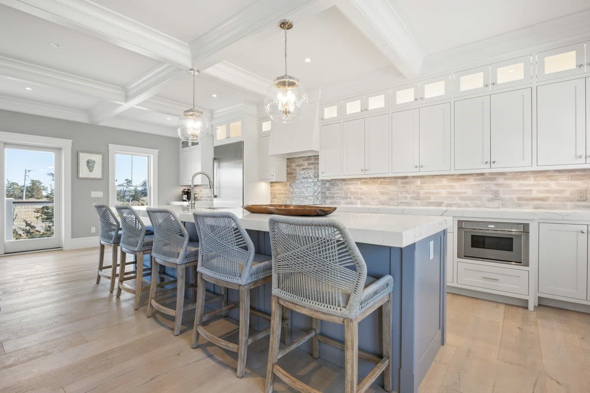 Strong Island Manse - Image 5