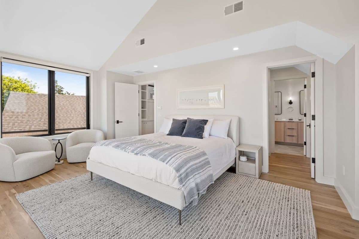 Nauset Heights Luxury - Image 28