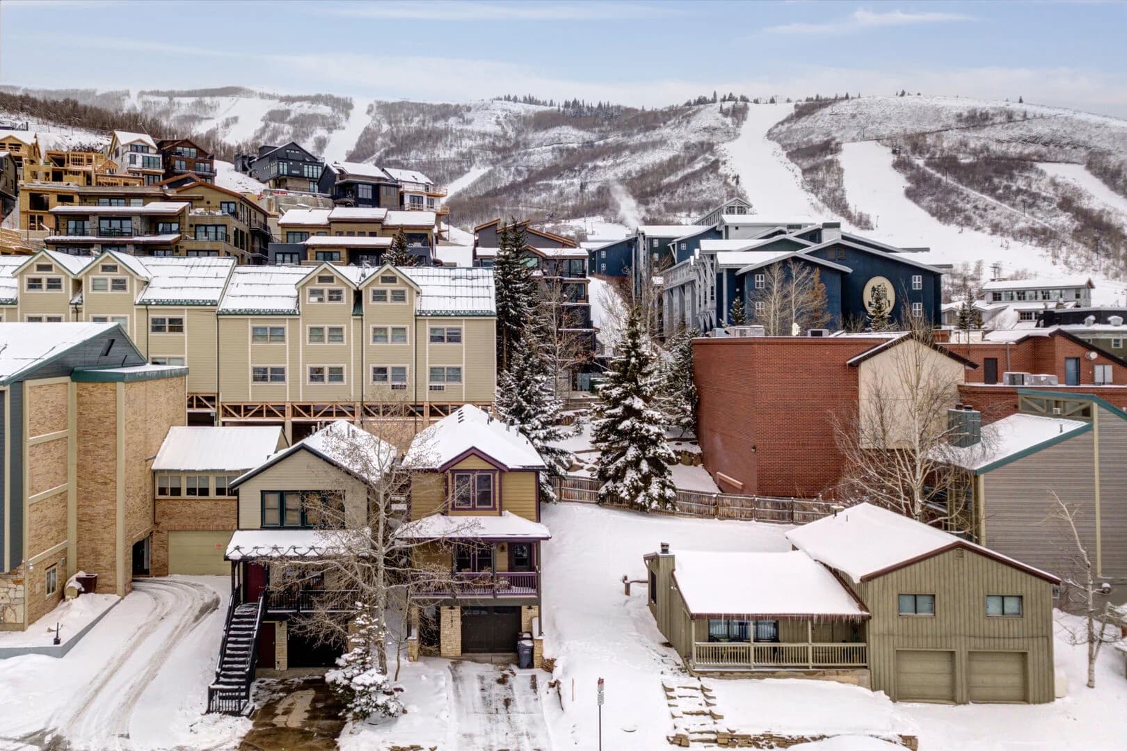 Mountainside Place - Image 40