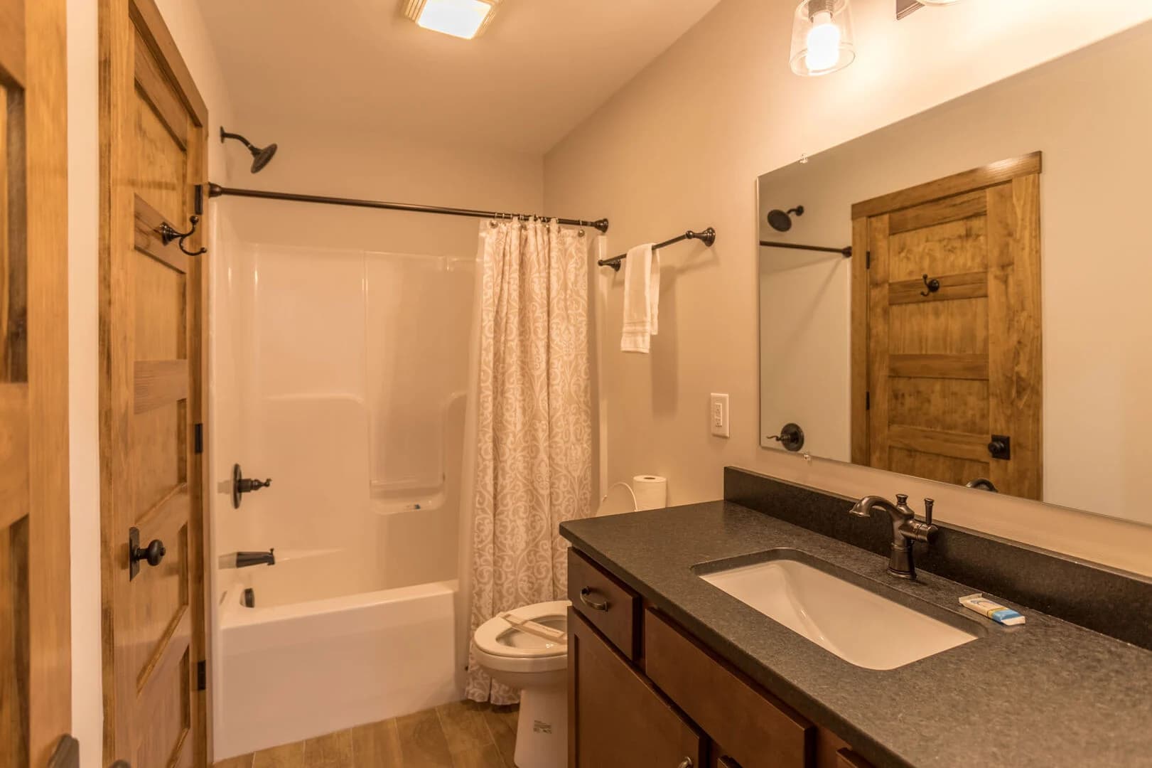 Mountain Vista Chalet - Image 23