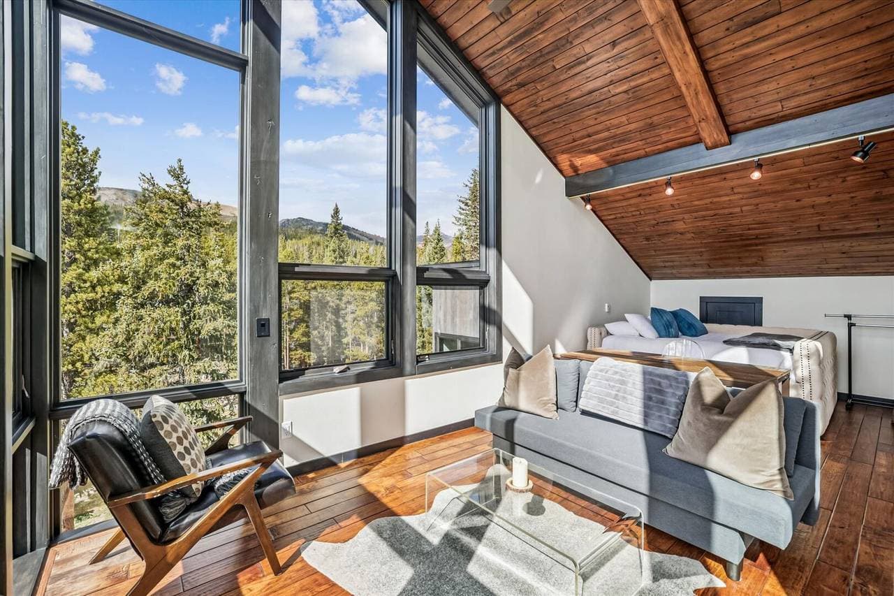 Summit Solitude Estate - Image 25