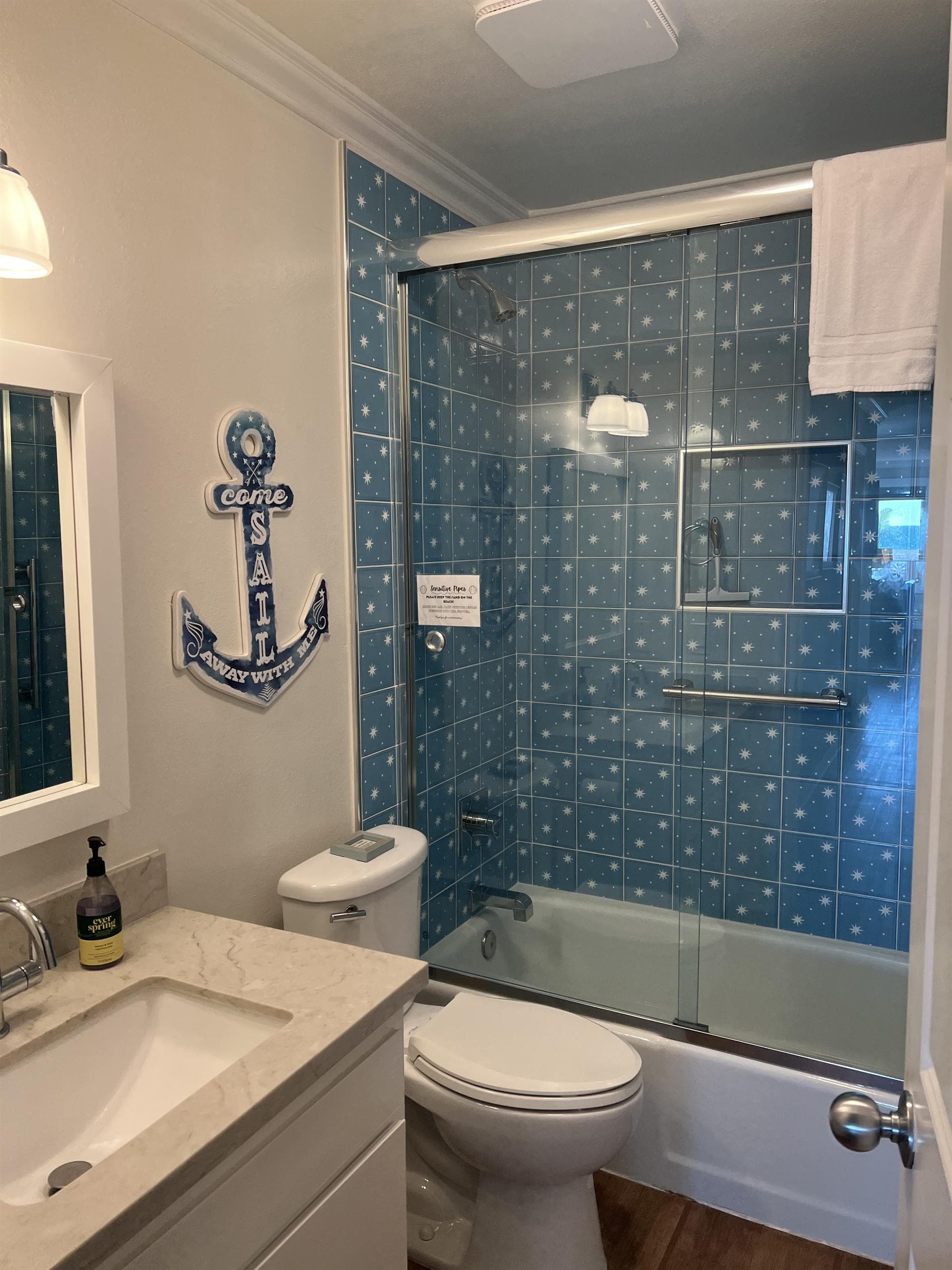 Oceanfront Breeze - Image 18