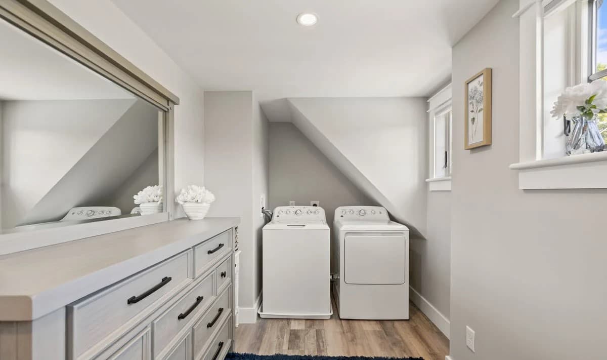 Jewel of the Miles - Image 29