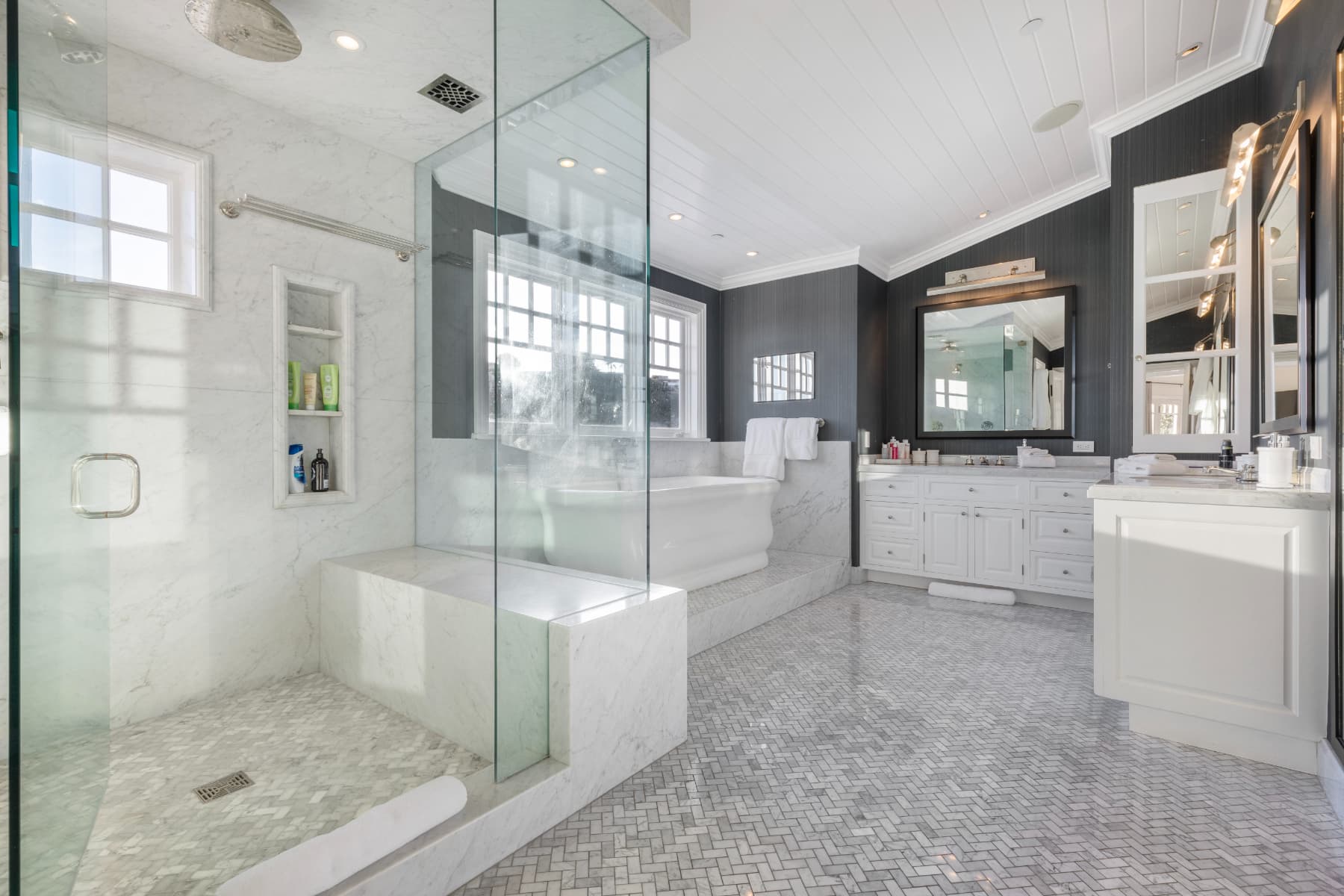 Stradella Hideaway - Image 25