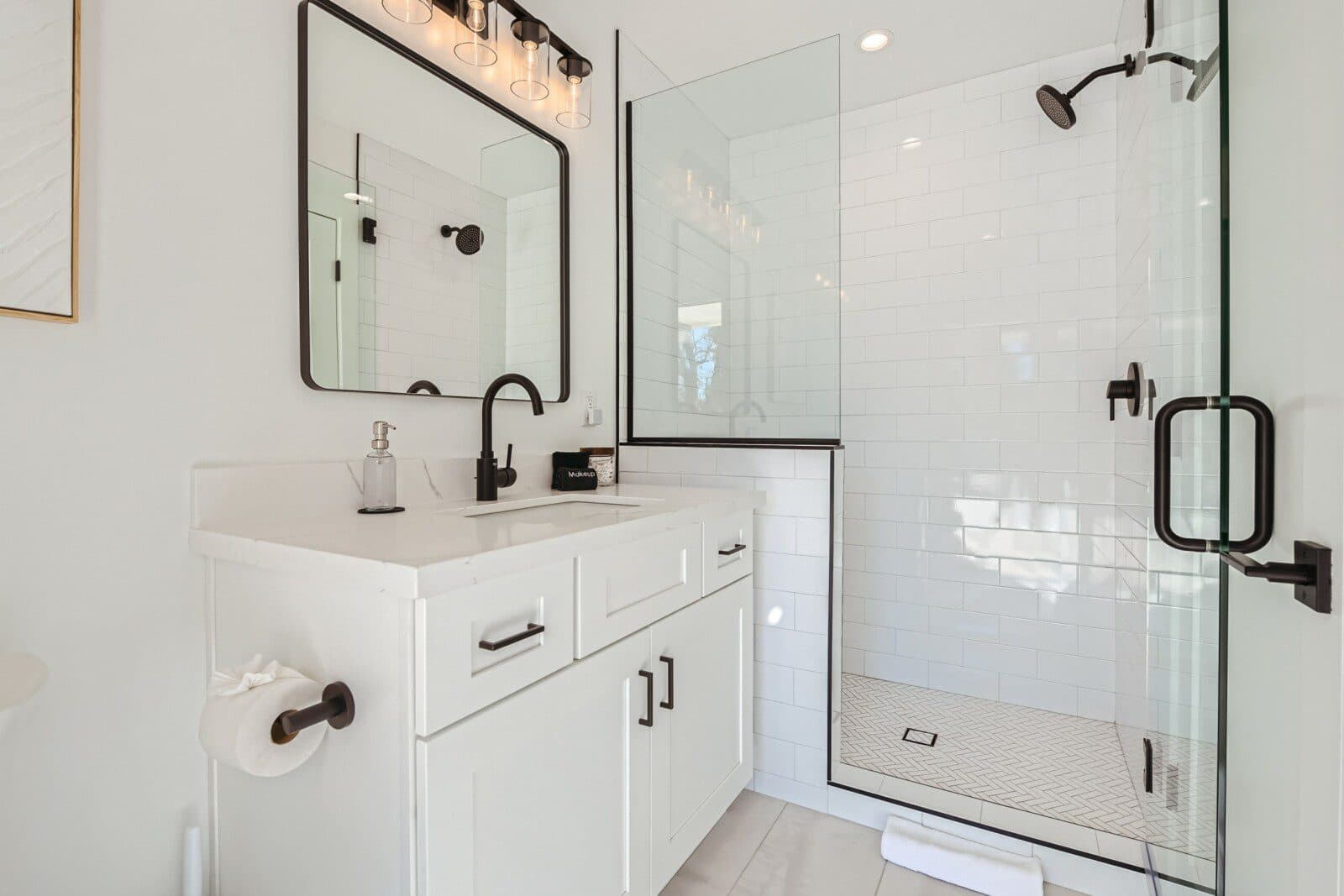 Palm Silhouette Villa - Image 24