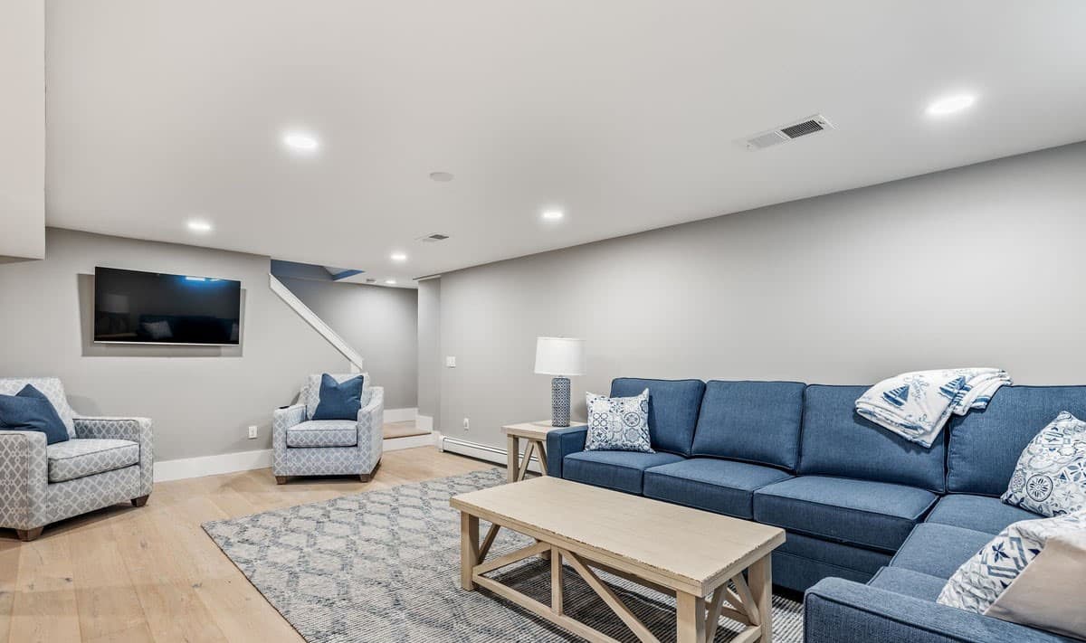 Eileen's Escape - Image 30