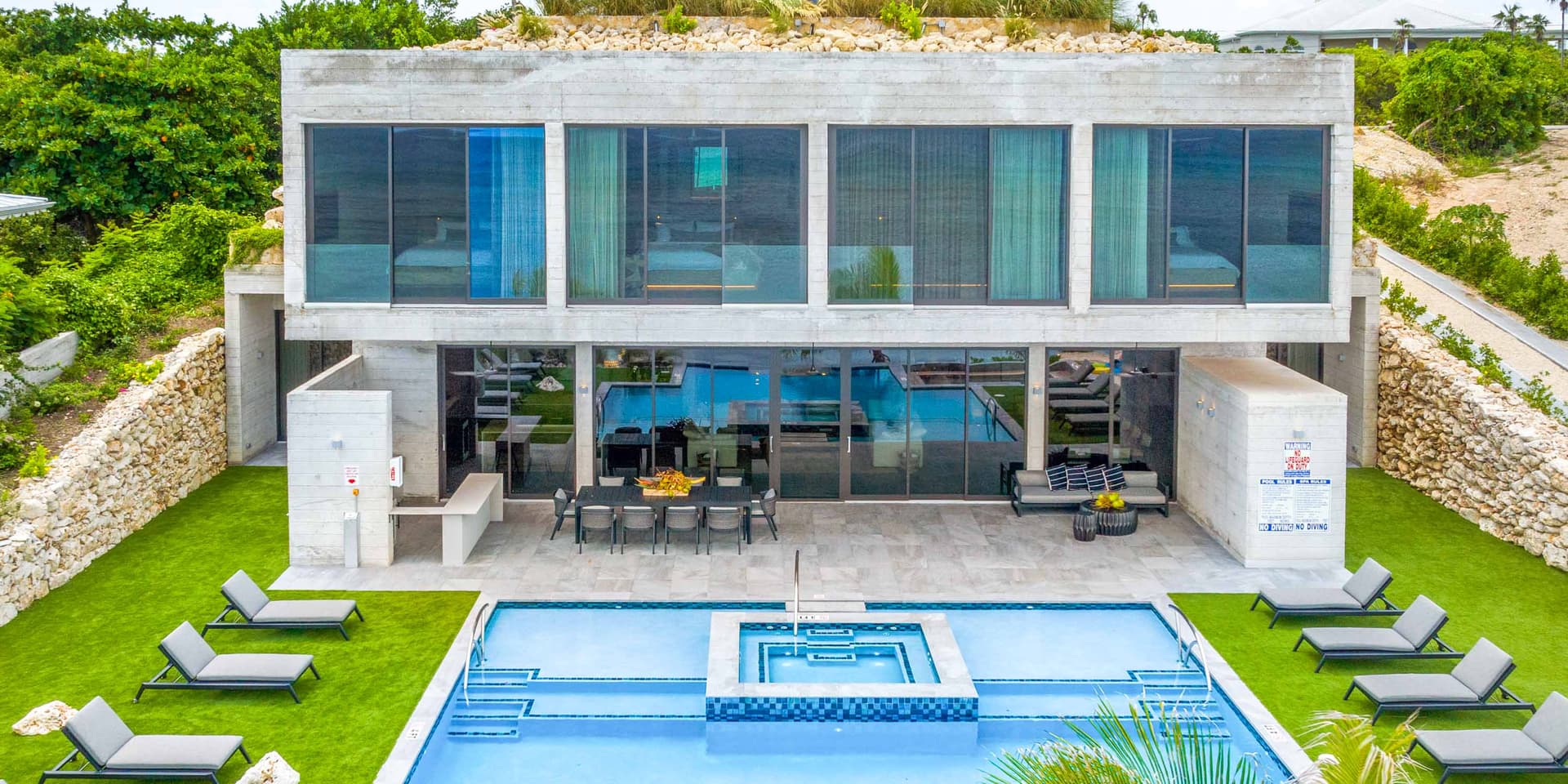 Bella Rocca Grand Estate - Image 8