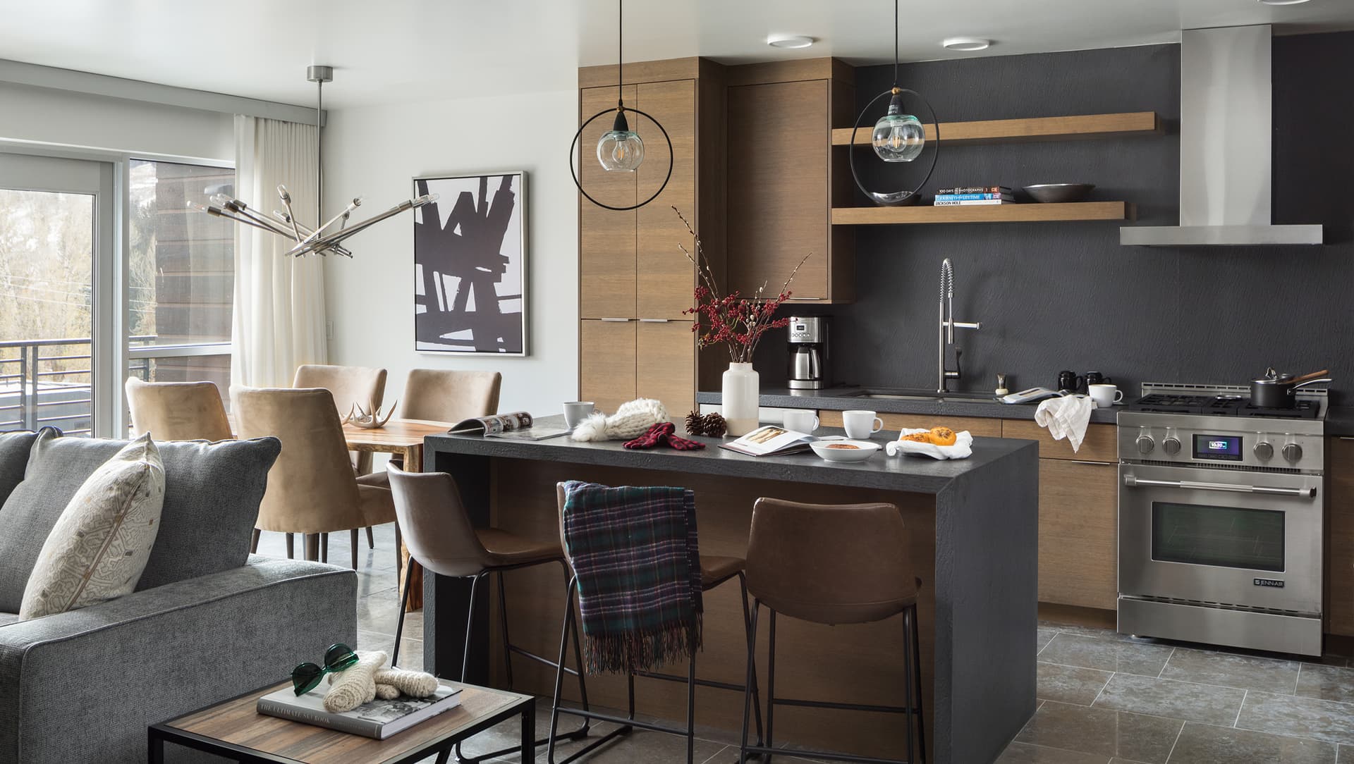 Leigh Home - Image 2