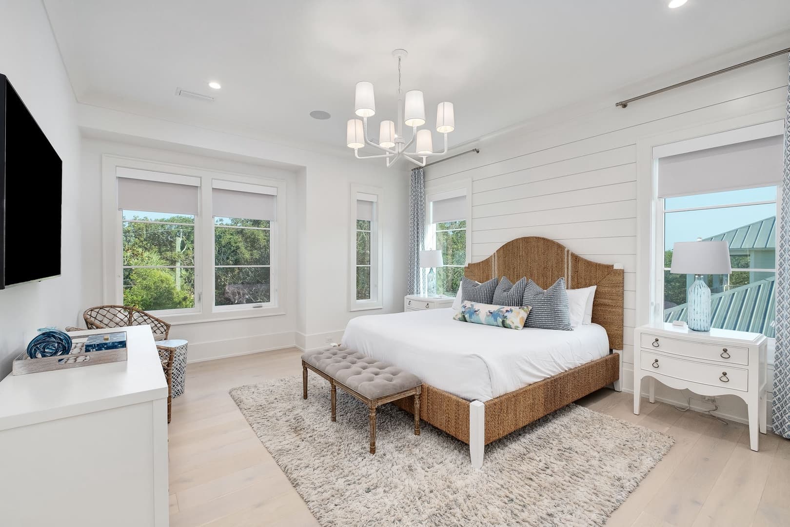 Bearfoot By The Sea - Image 33