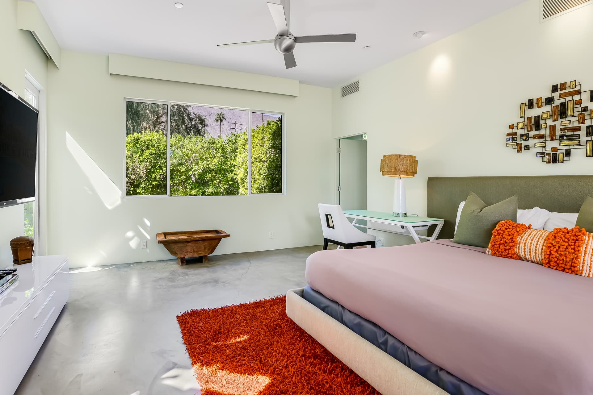 Palm Springs Perfection Manor - Image 36