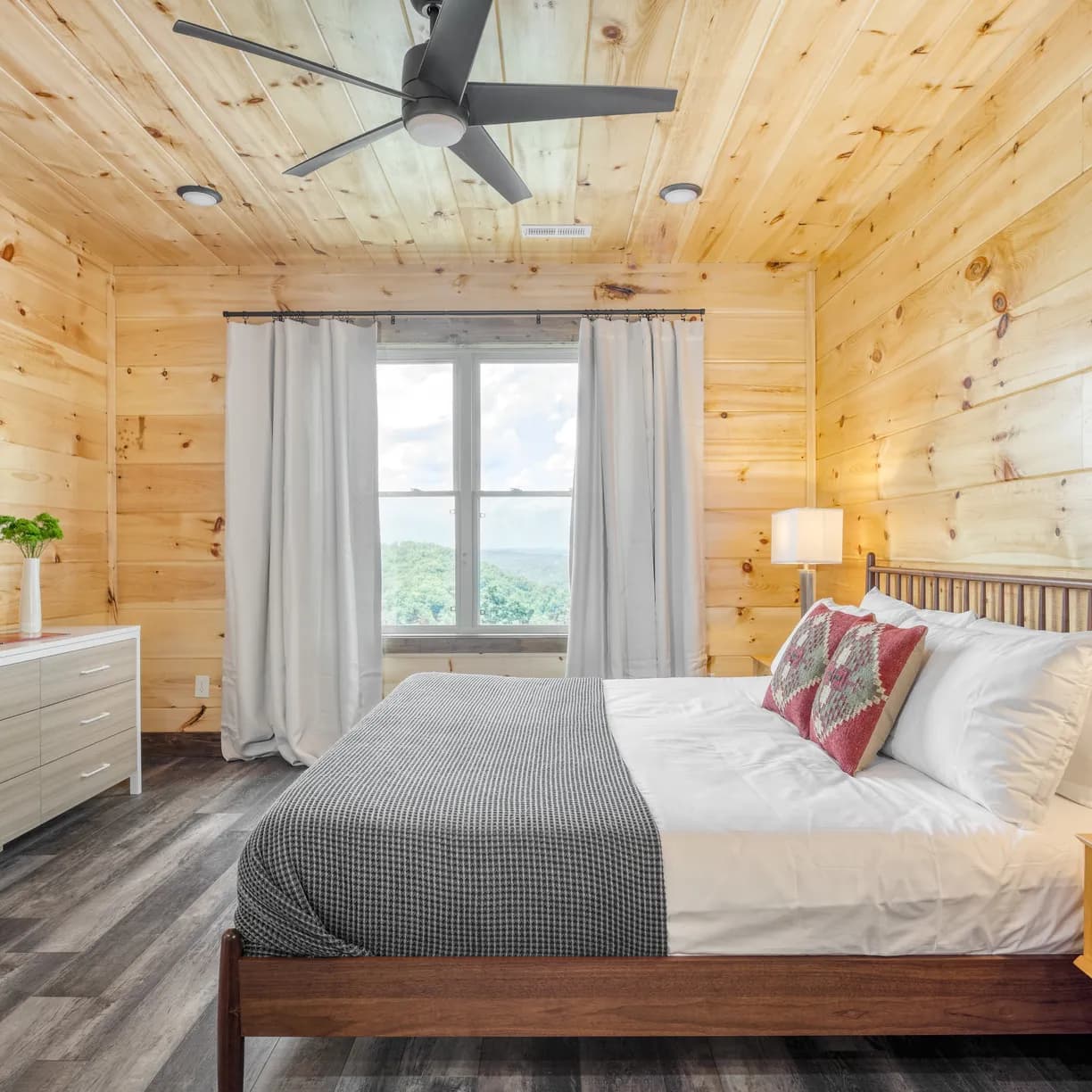 Duval Villa - Image 26