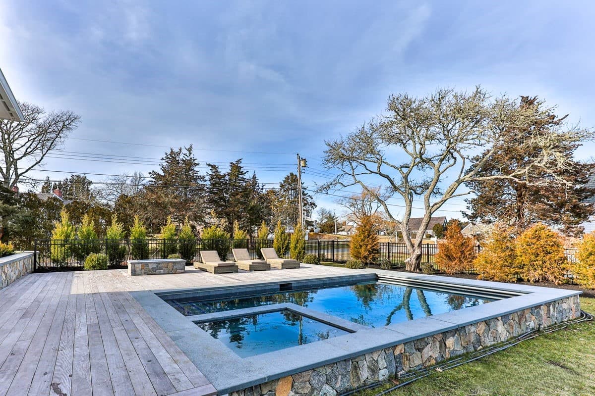 Strong Island Manse - Image 6